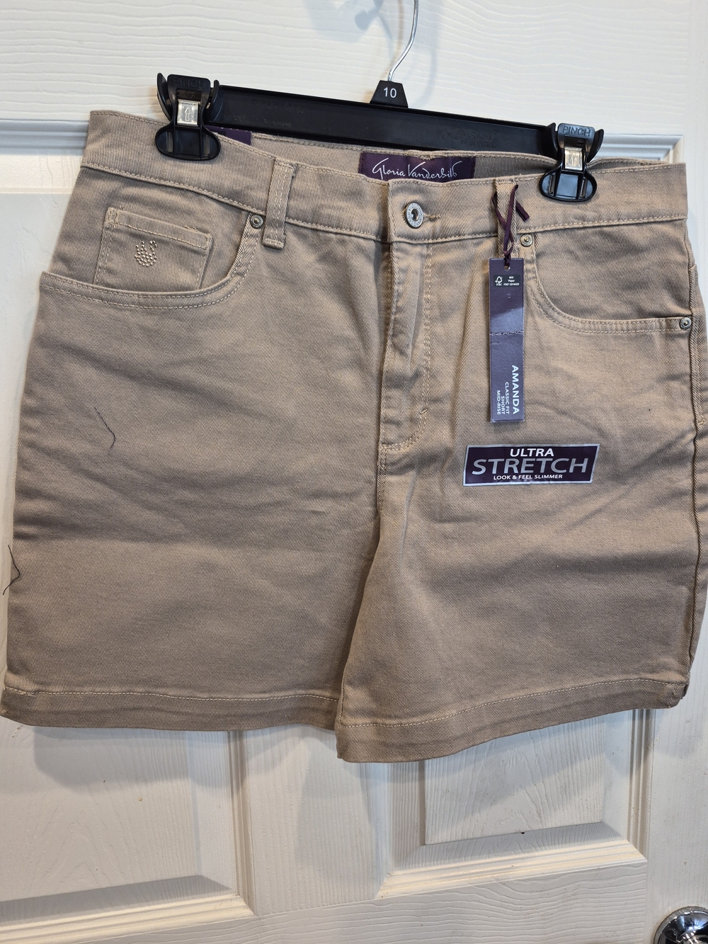 5/25 Gloria Vanderbilt Ultra Stretch Khaki Shorts